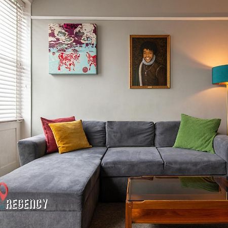The Regency Central Modern Apartment 브라이턴 외부 사진